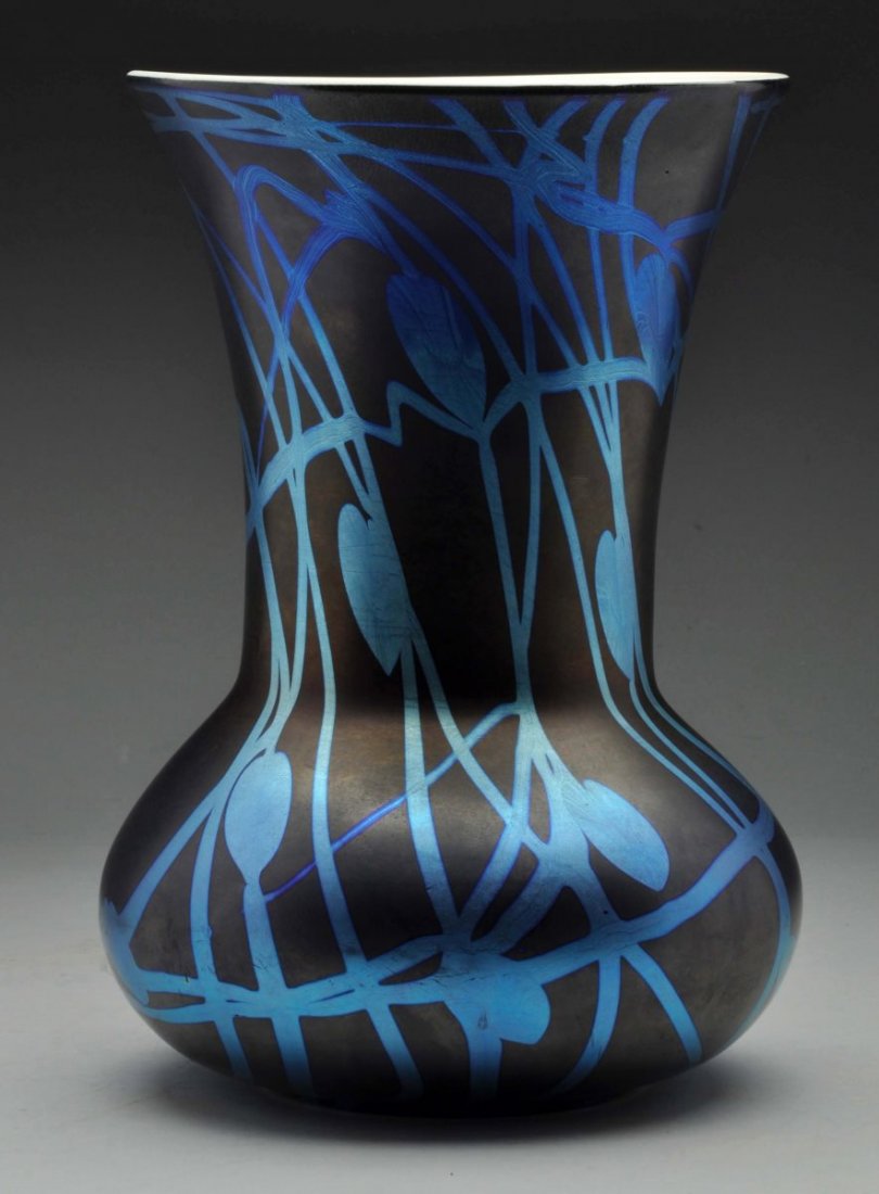 Large Durand Art Glass Vase. (1 of 3)