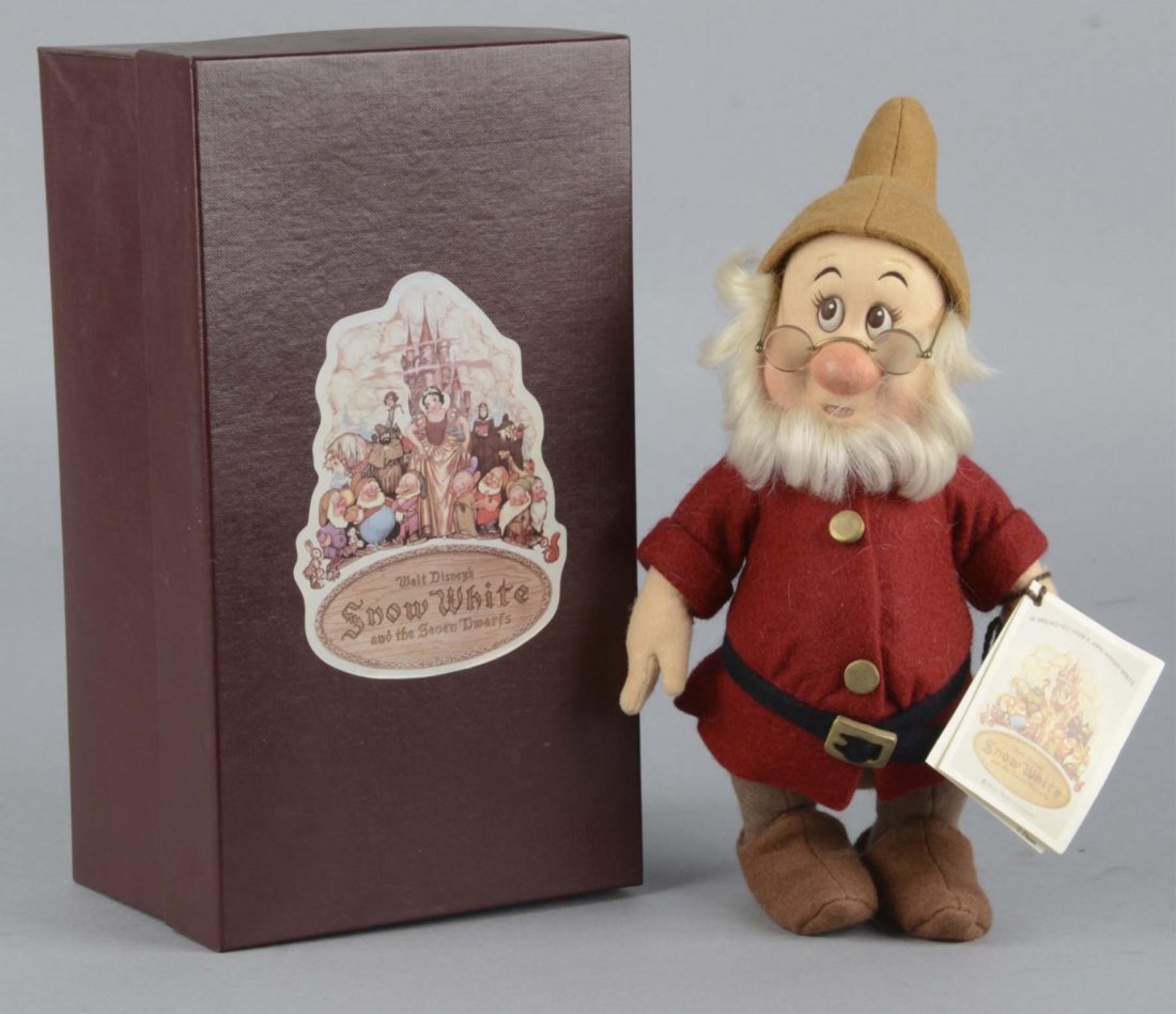 R. John Wright Snow White Doc Doll (1 of 5)