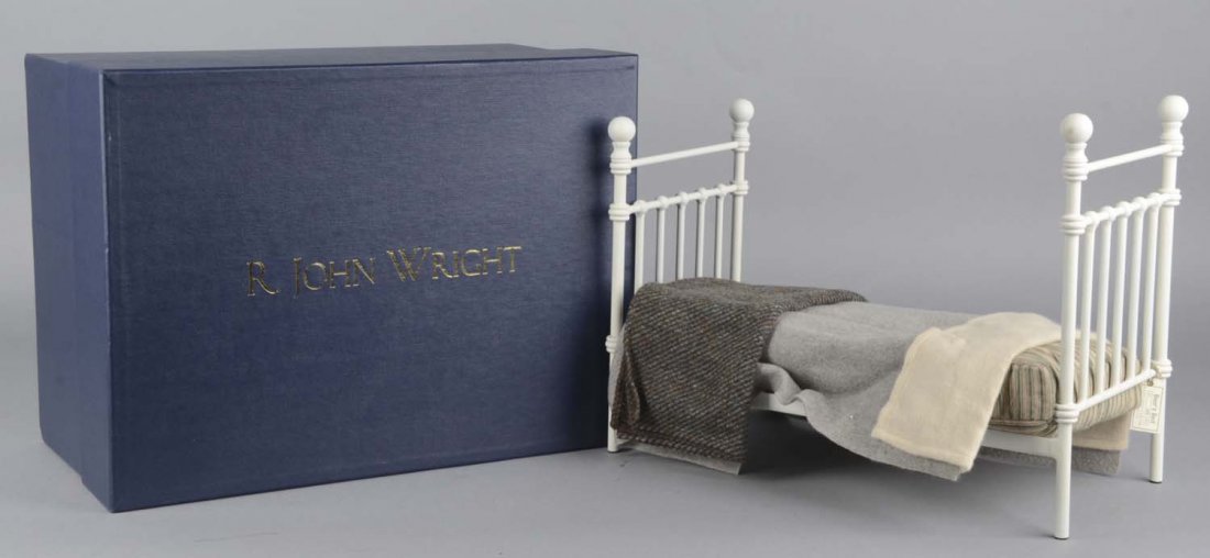 R. John Wright Pooh Bear's Bed Toy (1 of 5)