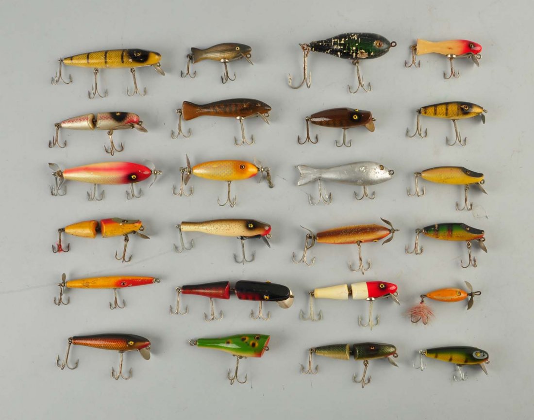 Large Lot Of Wood Lures. (1 of 4)