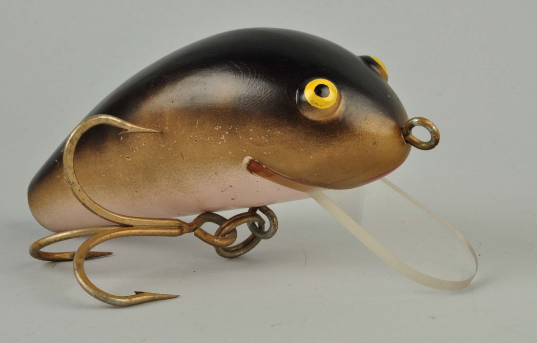 Wooden Display Lure.: Large wooden display lure, 9", similar to a Rebel crank bait, unsigned.