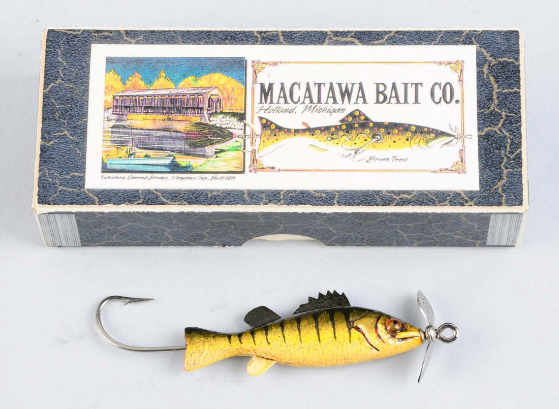 Macatawa Bait Fishing Lure In A Box.: Macatawa single hook minnow in picture box. Glass eyes.
