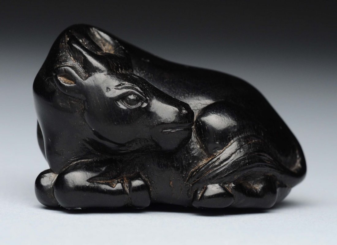 Carved Wooden Japanese Netsuke. (1 of 3)