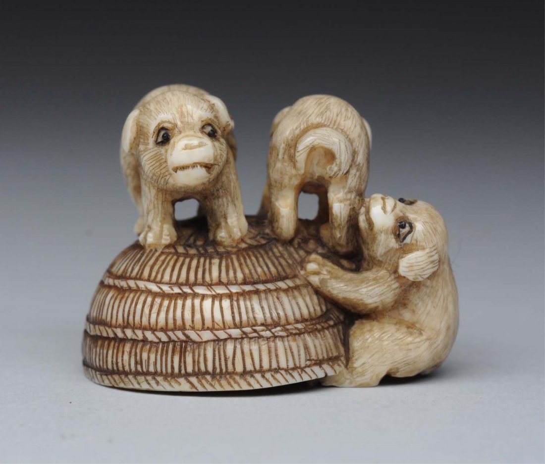 Antique Ivory Netsuke with Dogs. (1 of 4)