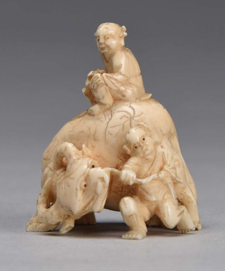 Japanese Ivory Kimono of a Bull. (1 of 2)