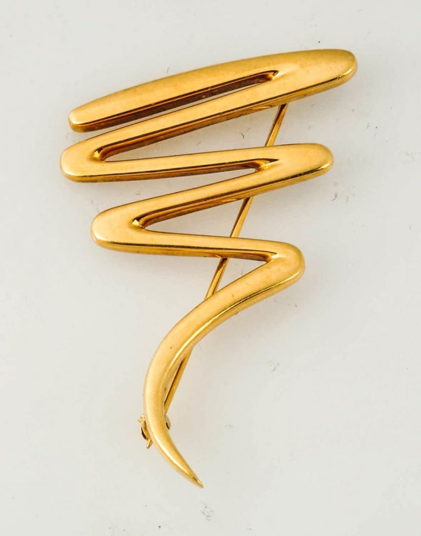 Tiffany & Co. Paloma Picasso 18K.: Scribble brooch. 6.4 dwts.
