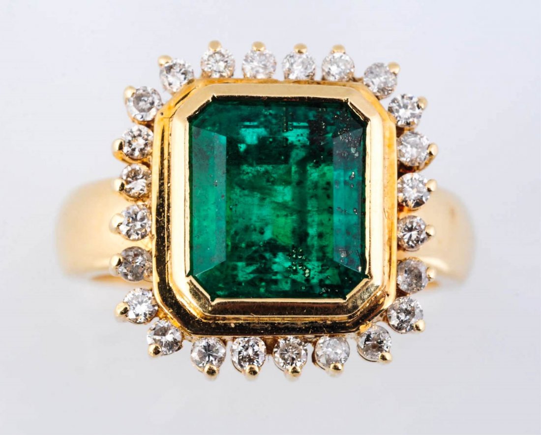 4.50 ct. Columbian Emerald Ring. (1 of 6)