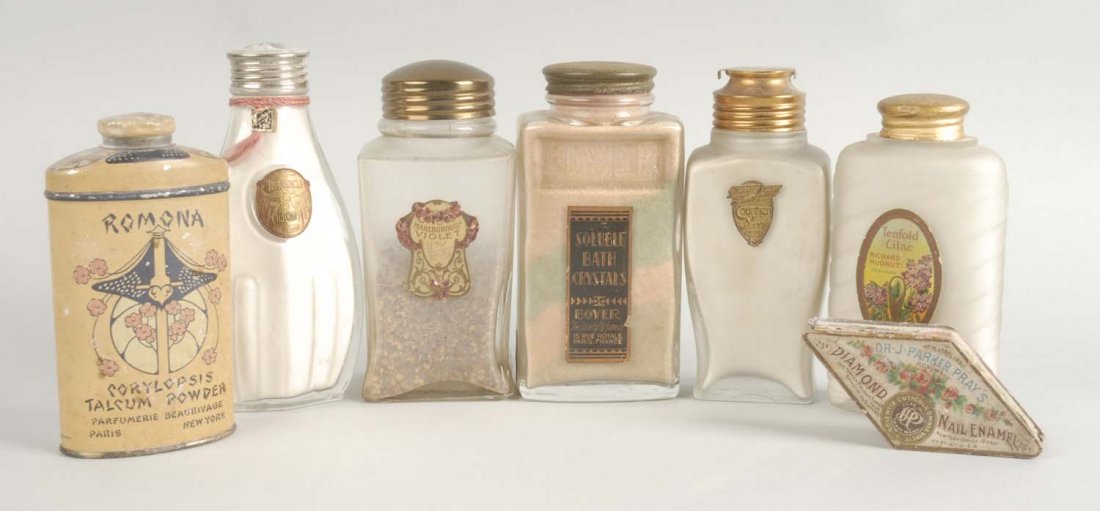 Lot Of 7: Powder Tins & Jars. (1 of 1)