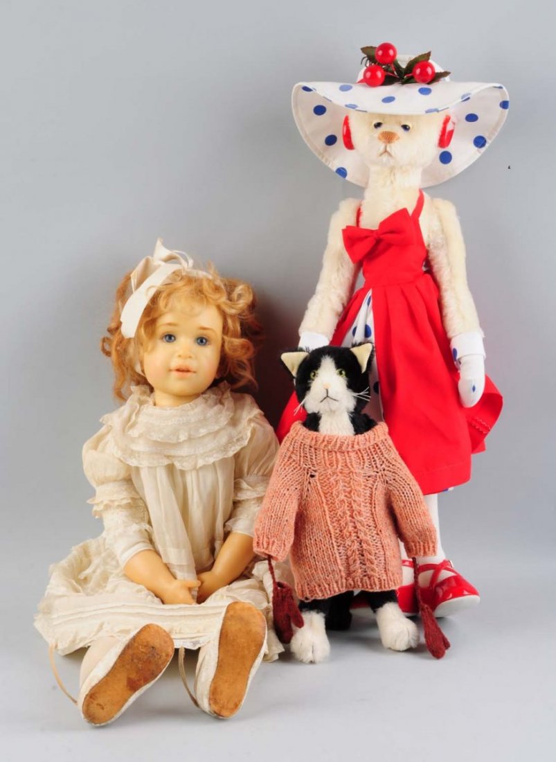 Lot Of 3: Vinyl Doll & Stuffed Cats. (1 of 1)