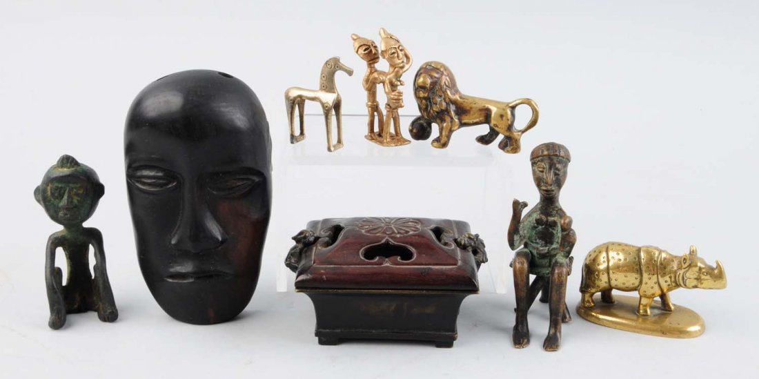 Lot Of 8: Assorted Bronze & Wooden Items. (1 of 1)