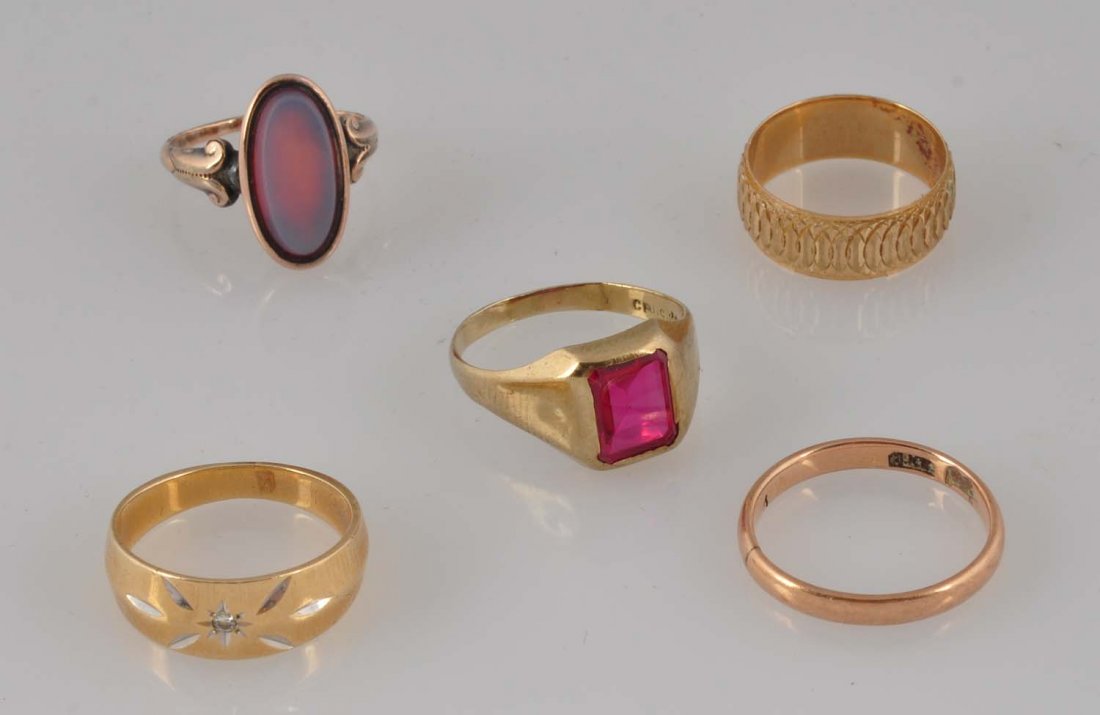 Lot Of 5: Assorted Gold Rings. (1 of 9)
