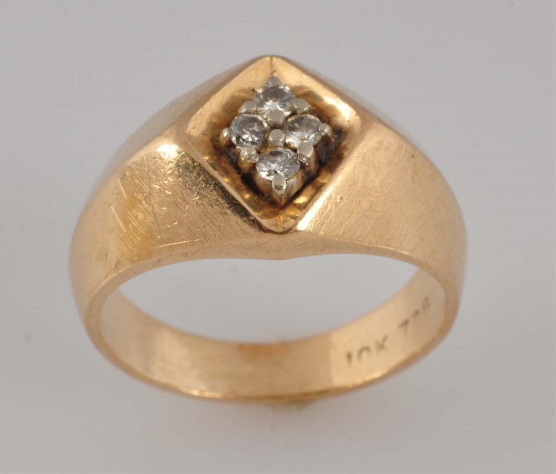 Men's Gold and Diamond Ring. (1 of 9)