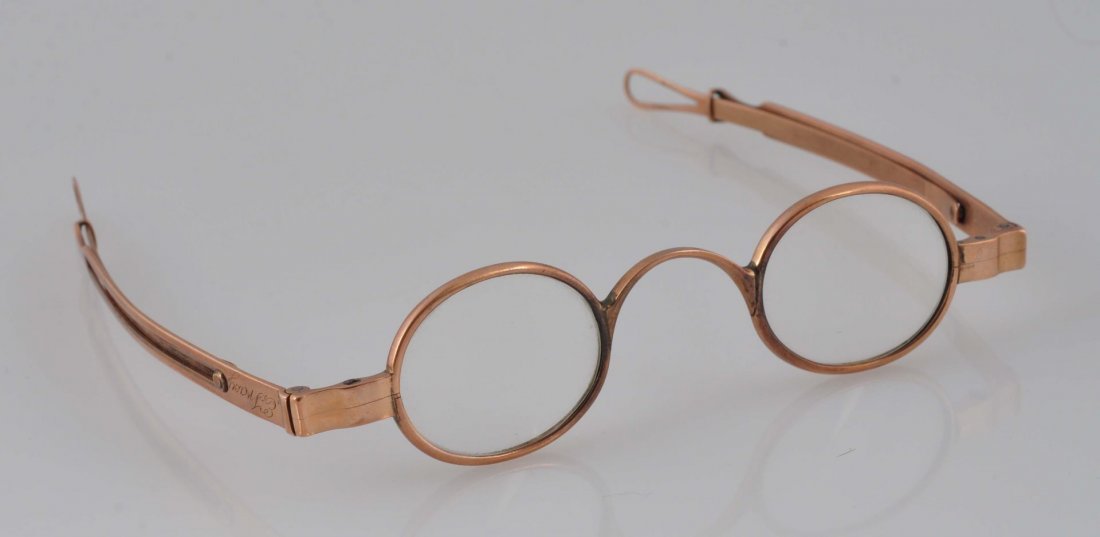 Gold spectacles (1 of 5)