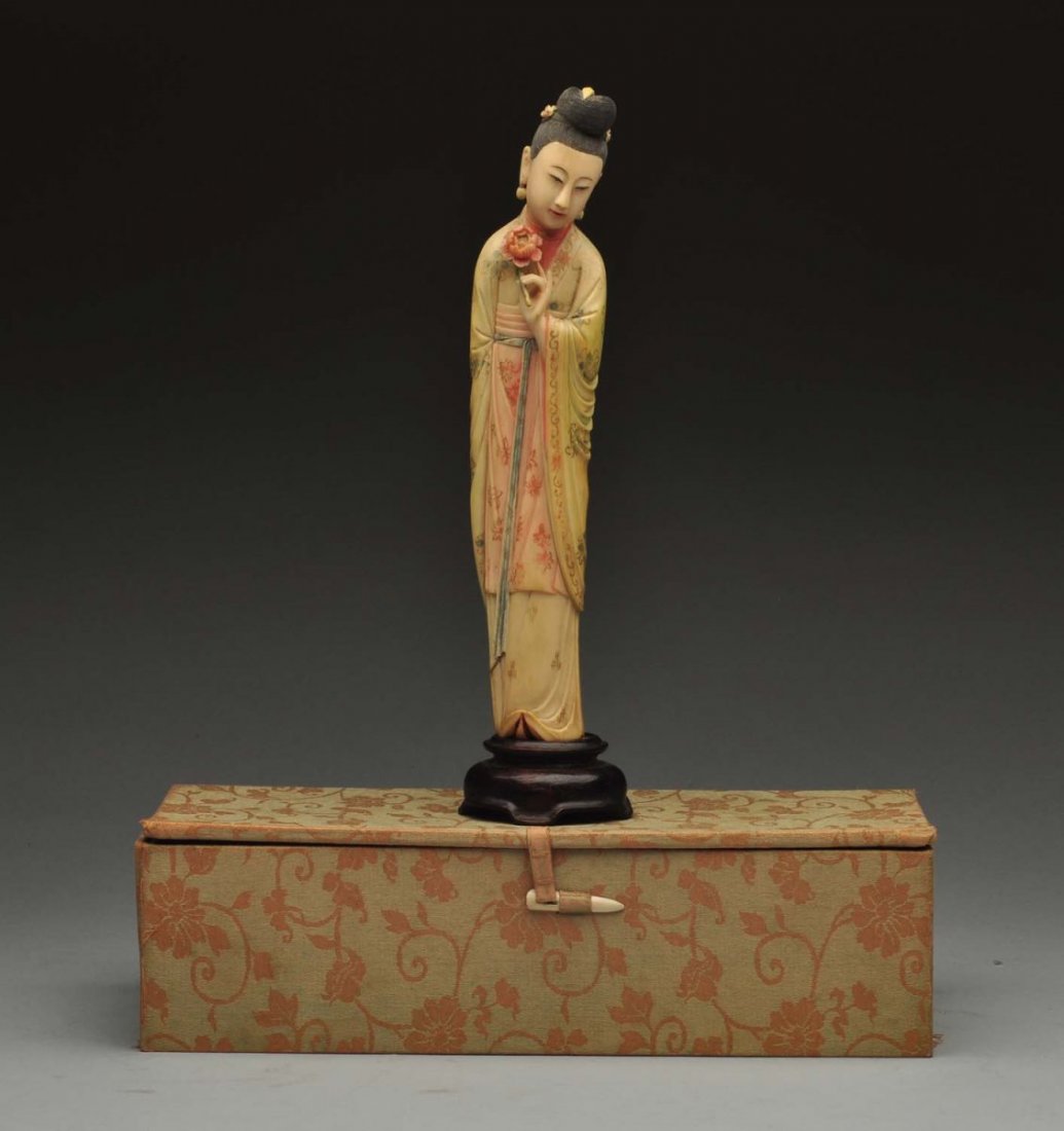 Japanese Netsuke Figure in Box. (1 of 6)