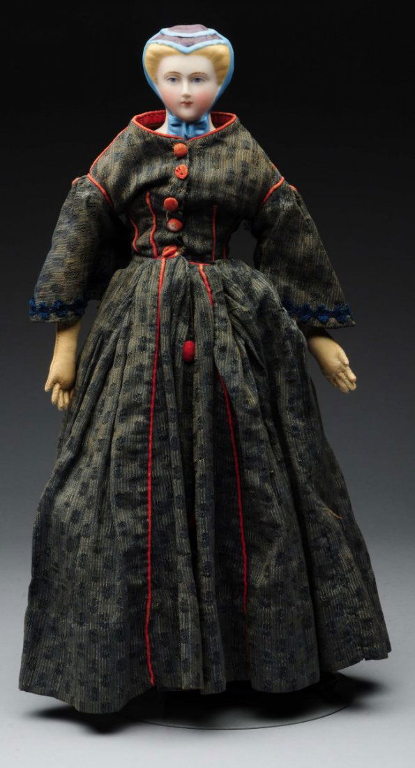 Rare Parian with Molded Bonnet. (1 of 3)