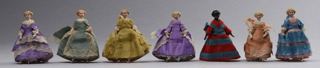 Lot of 7 Antique Doll House Dolls. (1 of 1)