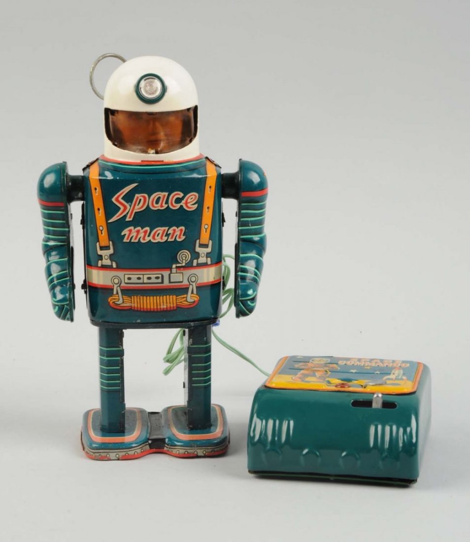 Japanese Tin Litho BatteryOp Remote Space Commando (1 of 2)