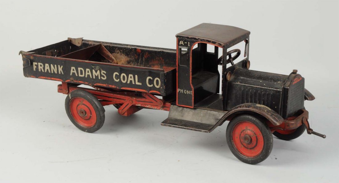 Pressed Steel Keystone Crank Dump. (1 of 2)