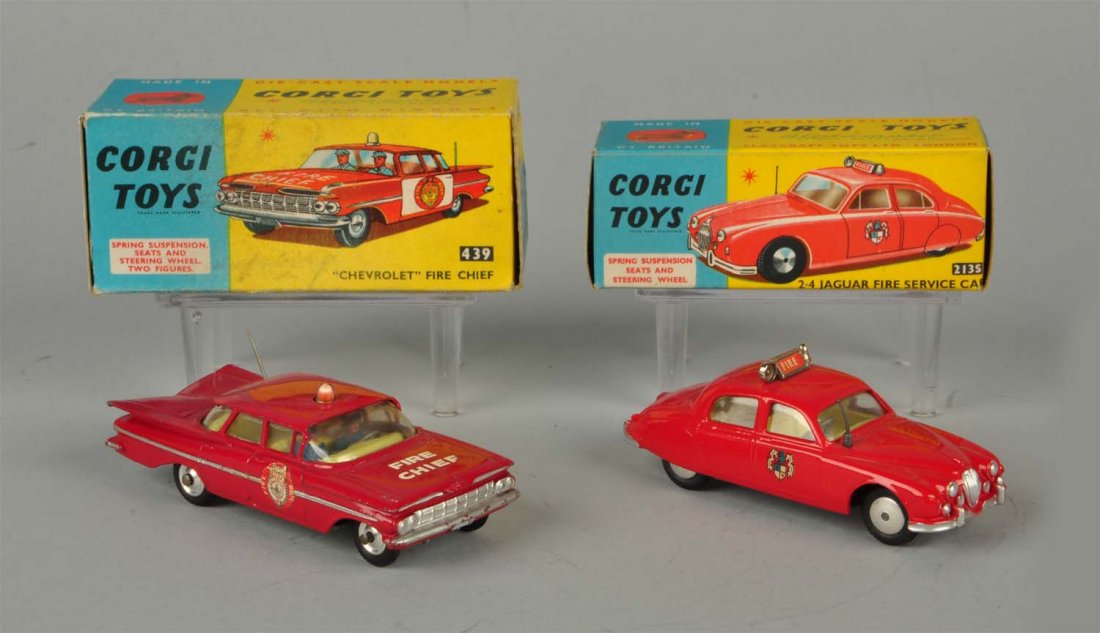 Lot Of 2: Corgi #213S & #439 Fire Vehicles. (1 of 4)