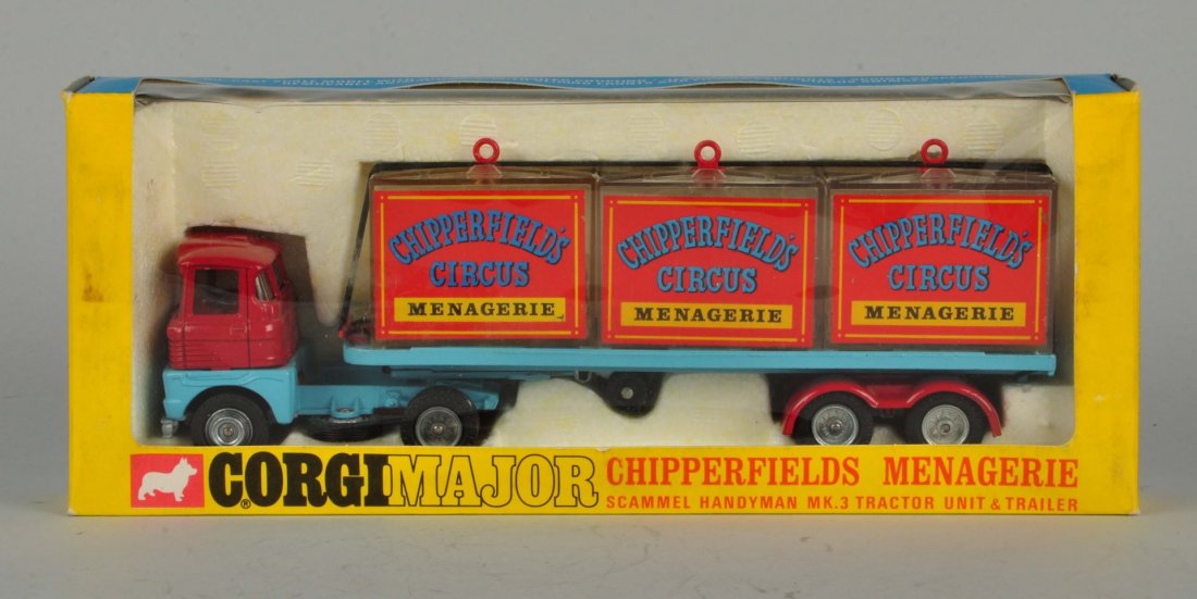 Corgi #1139 Chipperfield Menagerie Tractor/Trailer (1 of 5)