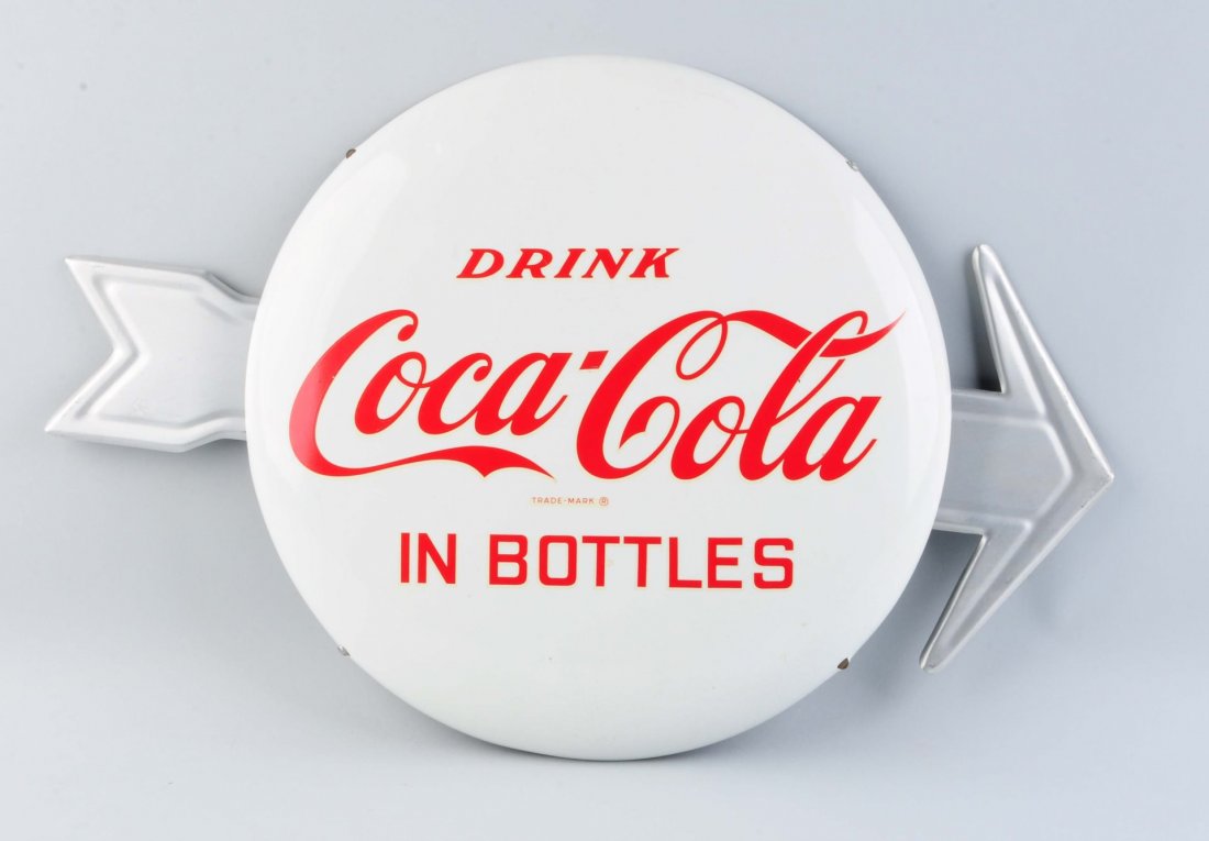 Coca Cola Tin Button Sign with Arrow. (1 of 1)