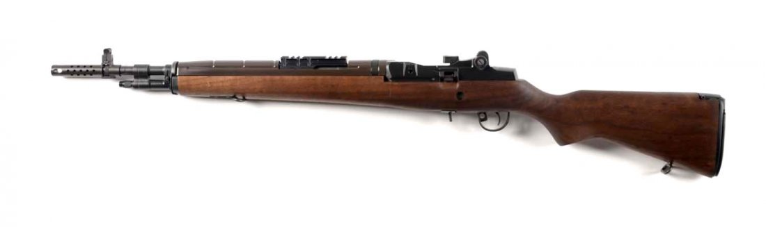 (M) Springfield Armory M-1A Semi-Auto Carbine.: Serial # 144426 .308 cal, barrel length 18". Offered is a near new, modern manufacture, Springfield Model M-1A semi-automatic carbine, or Tanker model, with walnut stock, matte military phosphate fini