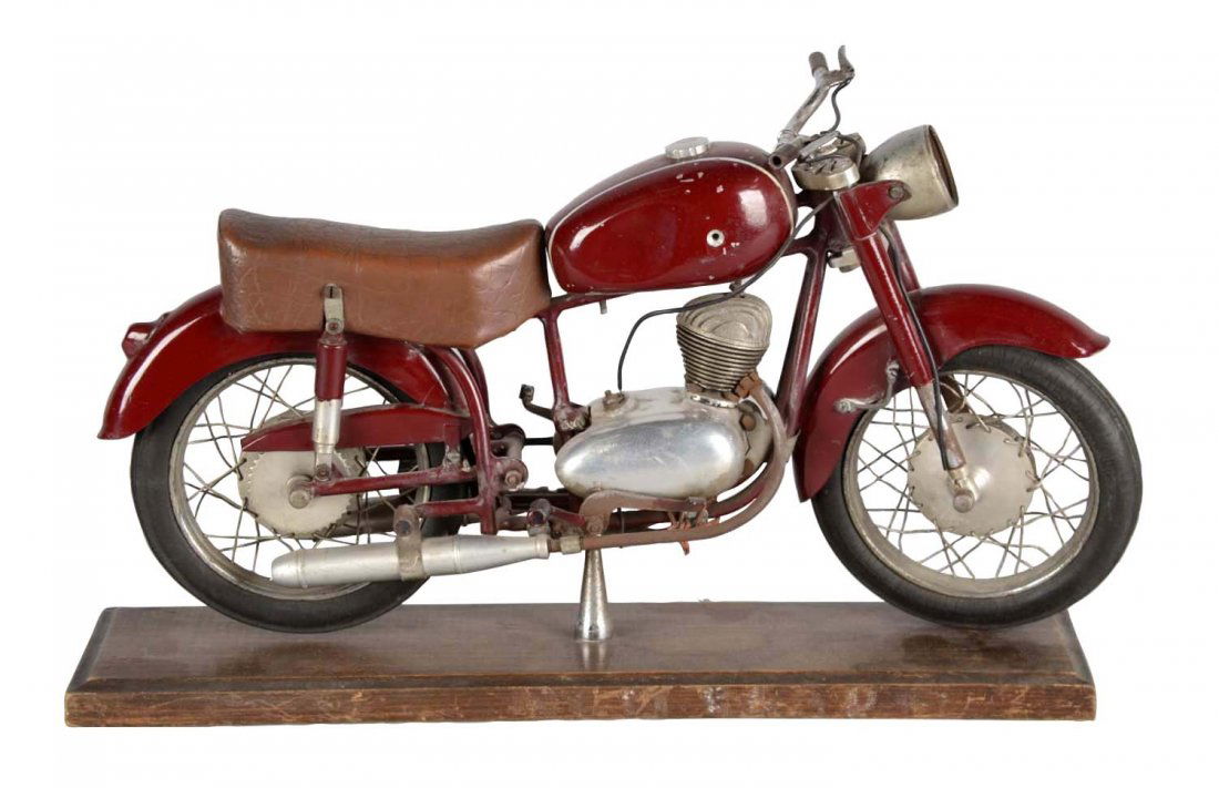 Vintage Pannonia Motorcycle Model (1 of 2)