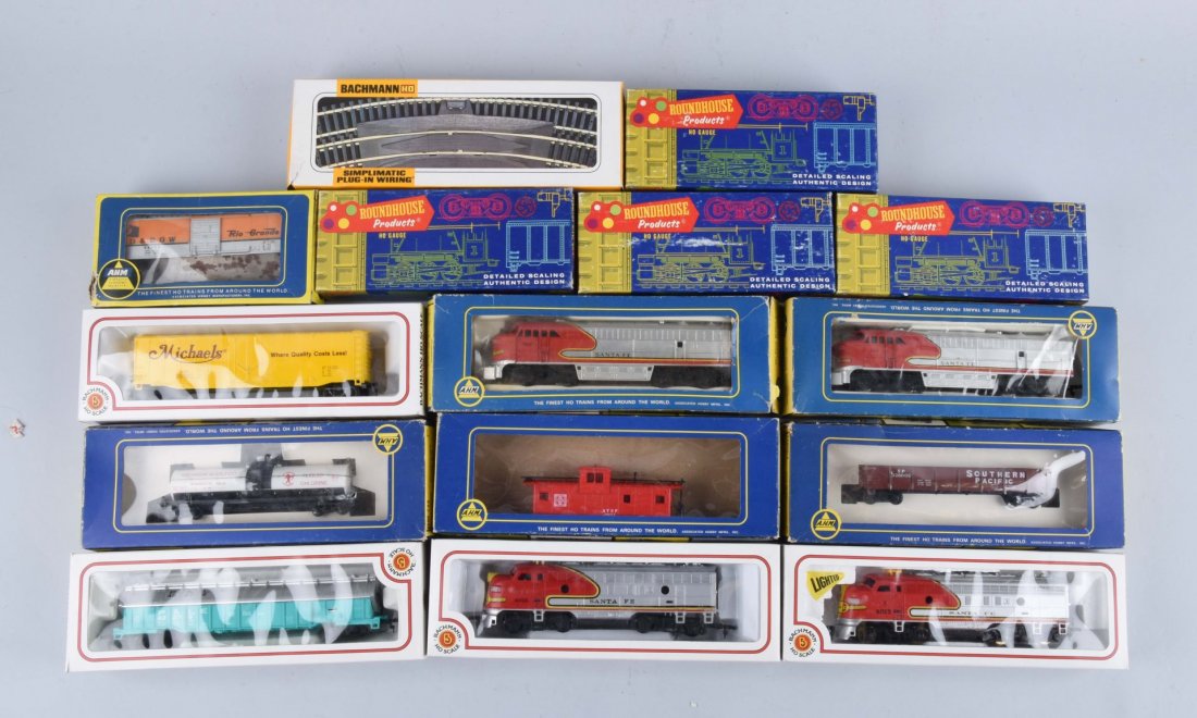 Lot Of 15: Assorted Bachman Rolling Stock. (1 of 1)
