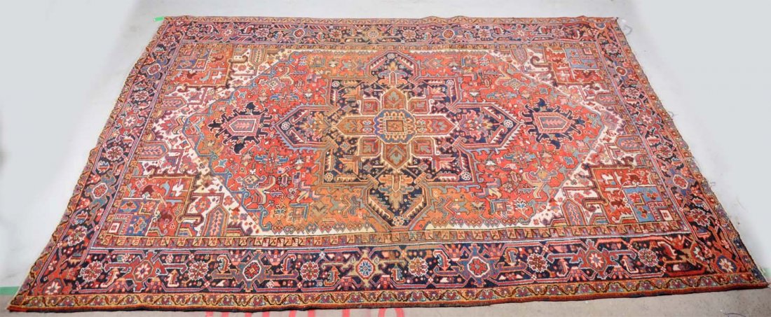Large Oriental Rug. (1 of 2)