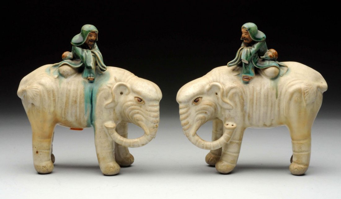Lot Of 2: Chinese Porcelain Elephant Figurines. (1 of 2)