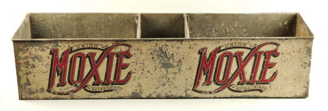 Early Moxie Advertising Ice Chest Cooler. (1 of 4)
