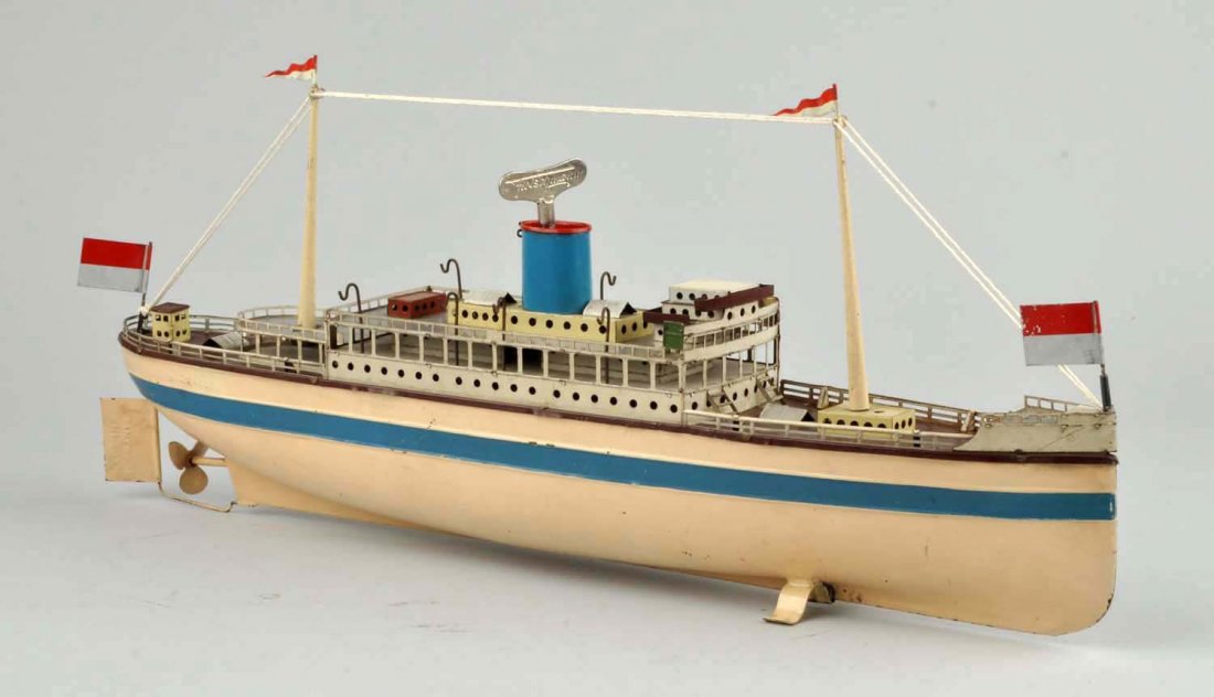German Fleischmann Wind-Up Toy Boat. (1 of 4)