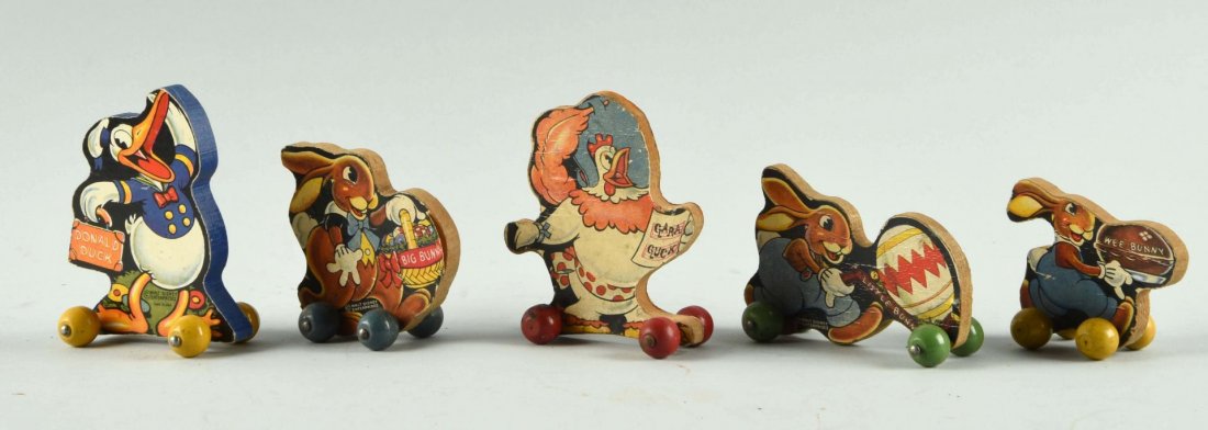 Fisher Price Paper on Wood Walt Disney Parade. (1 of 2)