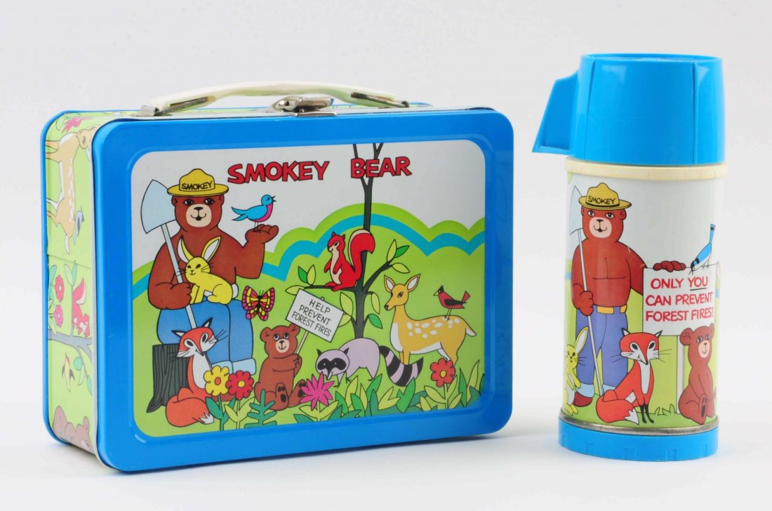 1975 Smokey Bear Lunchbox With Thermos. (1 of 3)