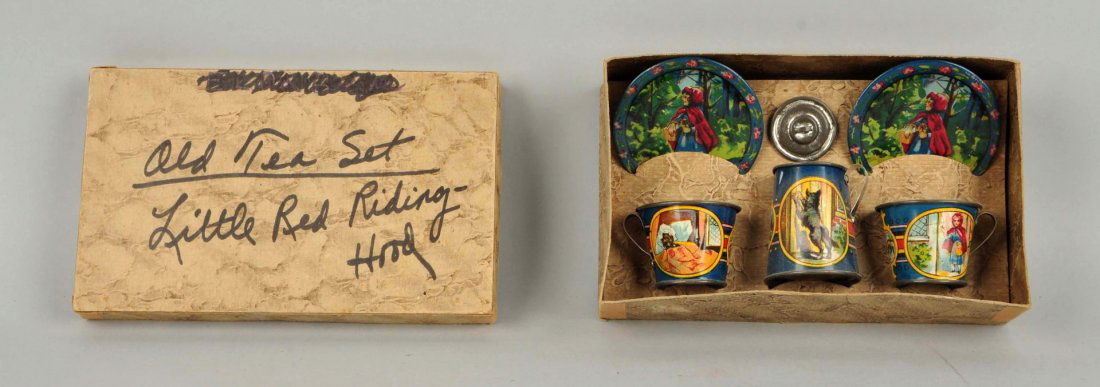 Early Ohio Art Little Red Riding Hood Tea Set. (1 of 3)