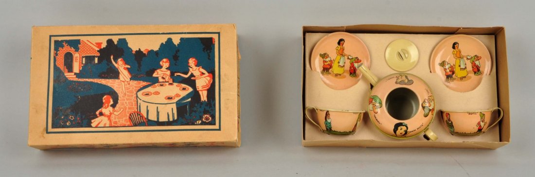 Ohio Art Walt Disney Tin Litho Snow White Tea Set. (1 of 4)