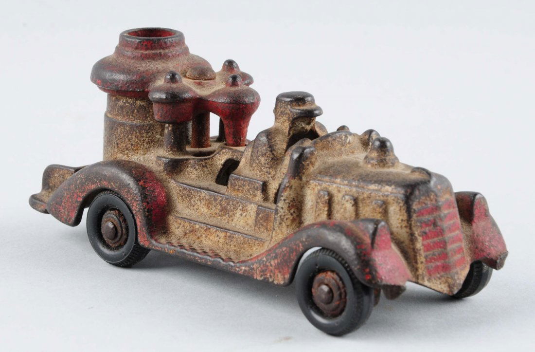 Cast Iron Fire Engine by Hubley. (1 of 2)