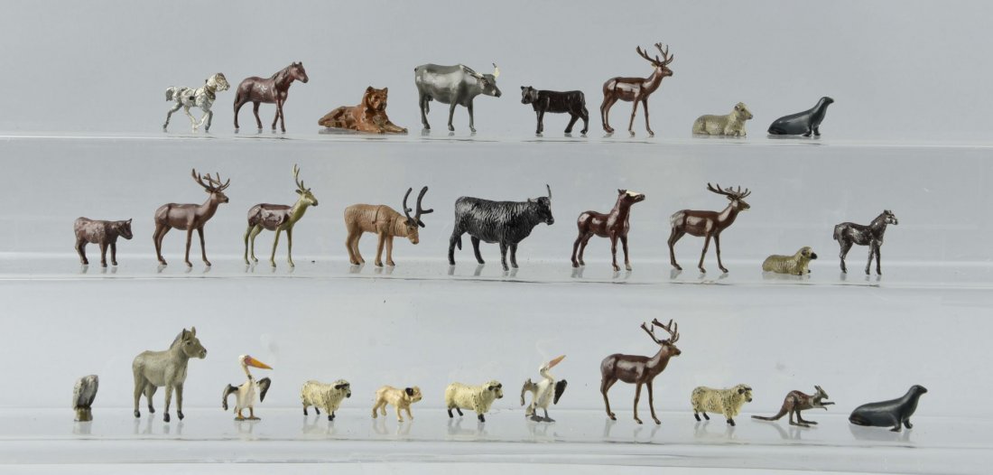 Lot Of Assorted Animals Plus Zoo Fences. (1 of 1)