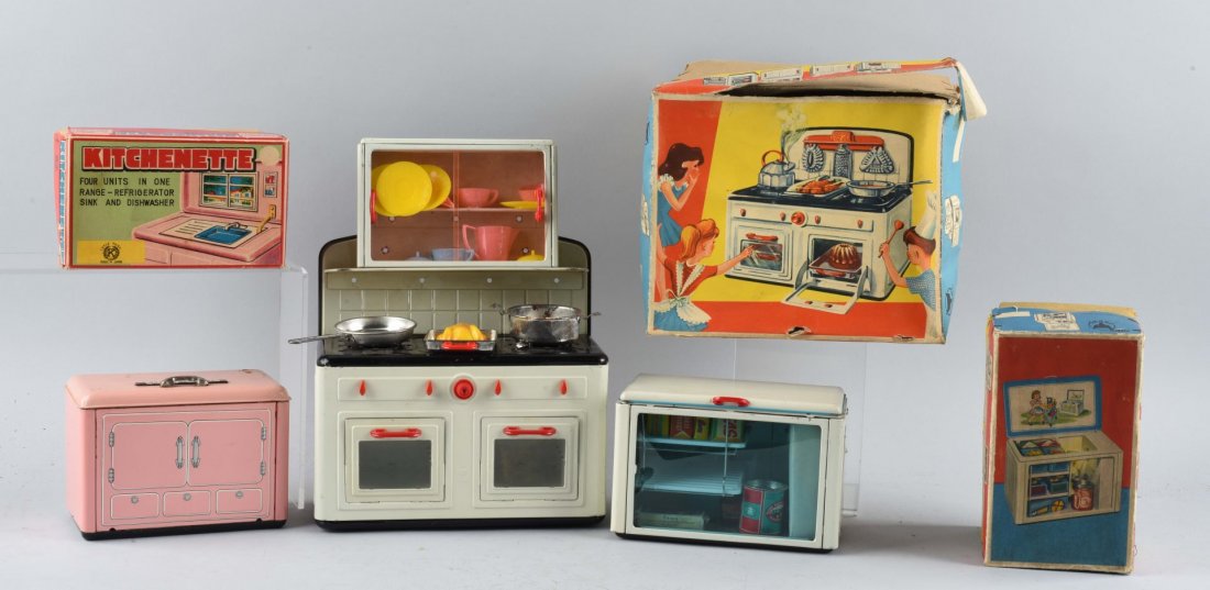 Lot Of 3: Tin Kitchen Appliances. (1 of 1)