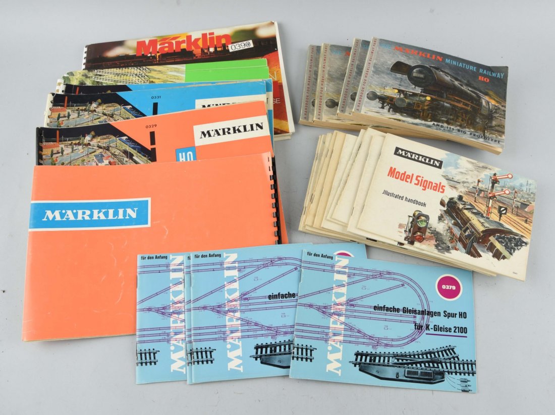 Large Lot Of Marklin Brochures & Magazines. (1 of 1)