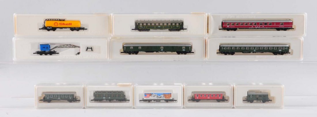 Lot Of 11: Marklin Z Gauge Rolling Stock. (1 of 1)