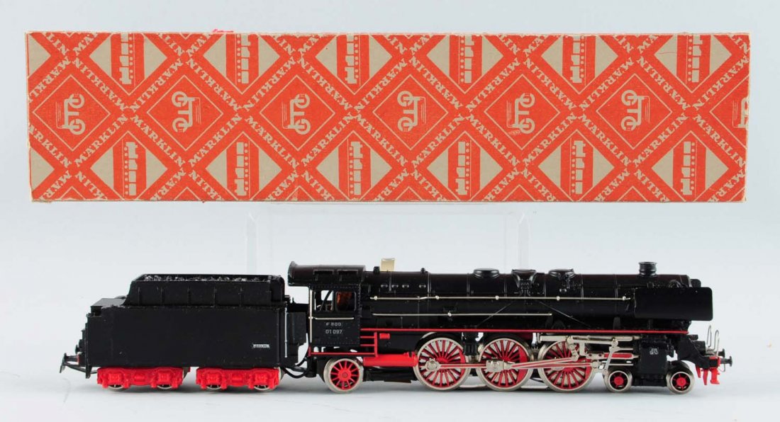 Marklin No. 3026 Steam Locomotive and Tender.: 4-6-2 Steam Locomotive, may have been test run, in near mint condition in the original box. Condition (Near Mint).