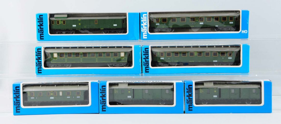 Lot Of 7: Marklin Passenger Cars. (1 of 1)