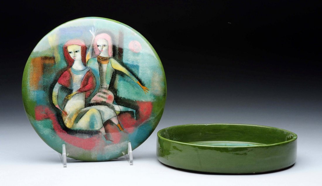 Pillin Lidded Box. (1 of 4)