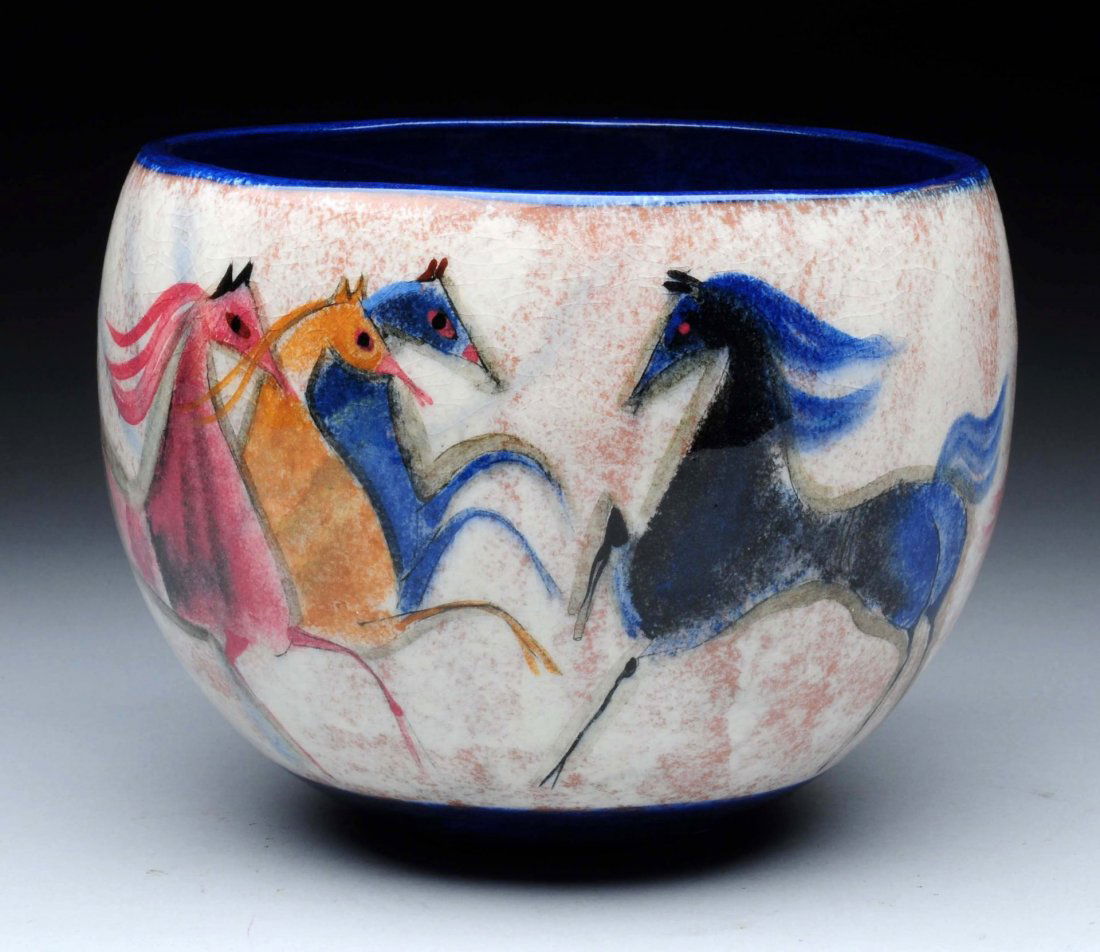 Pillin Vase. (1 of 4)