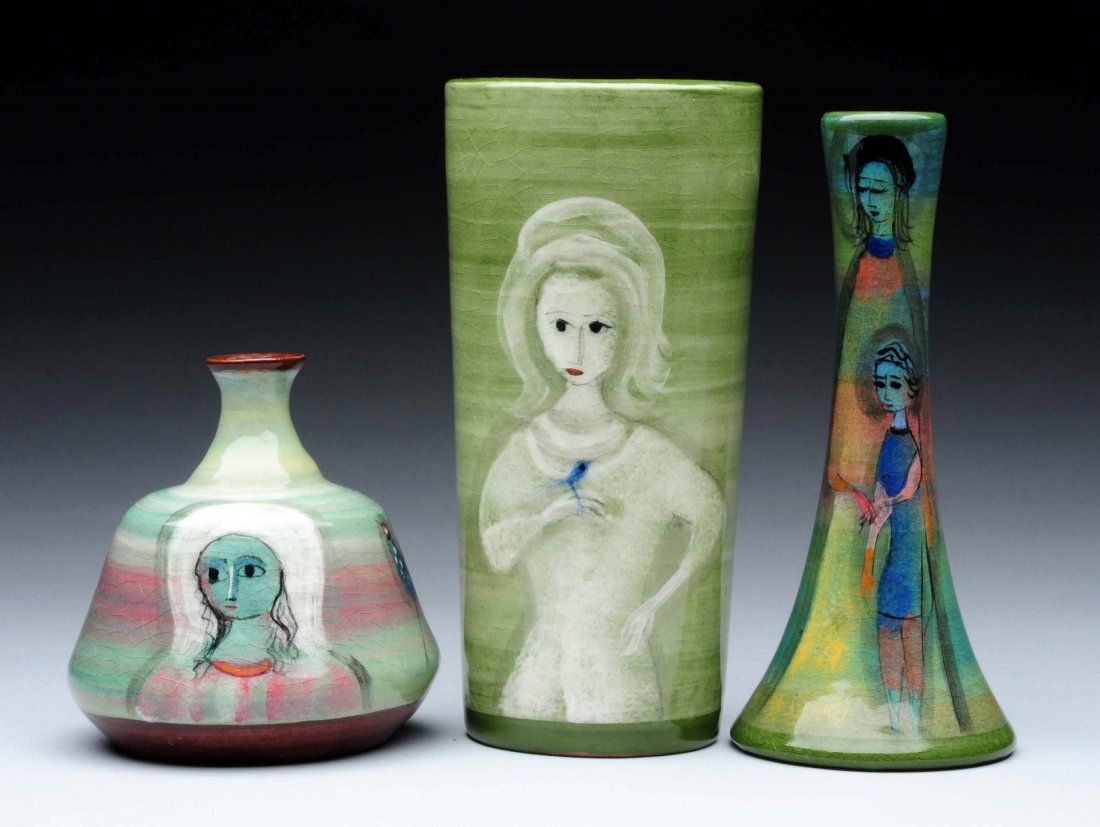 Lot Of 3: Pillin Vases. (1 of 3)