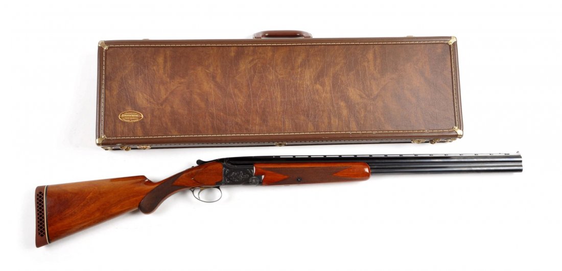 (M) Browning Lightning O/U Shotgun.: Serial # 56986 Caliber12 bore, Barrel length 26 1/2”. 2-3/4” chamber. Top barrel is choked full, bottom choke is modified. All matching numbers with a 14” LOP. Manufactured in Belgium. Has auto 
