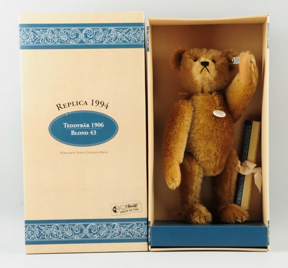 Steiff Replica 1994 Teddy Bear. (1 of 3)