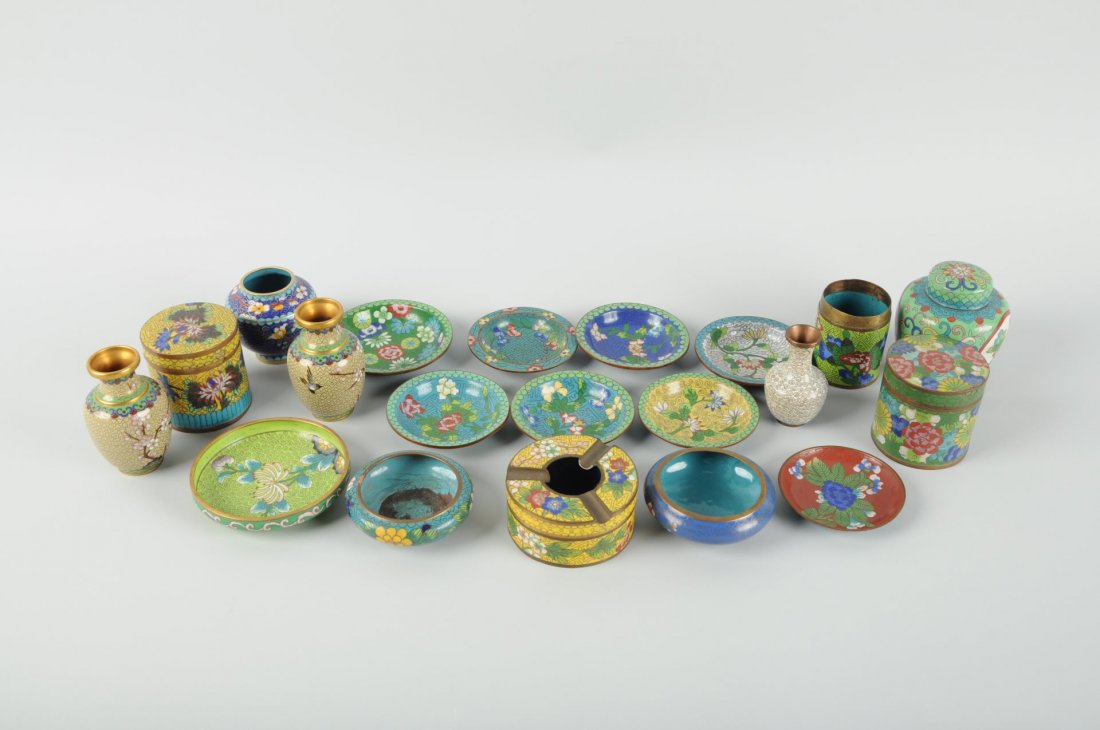 Lot Of Assorted Cloissone Vases & Bowls. (1 of 1)