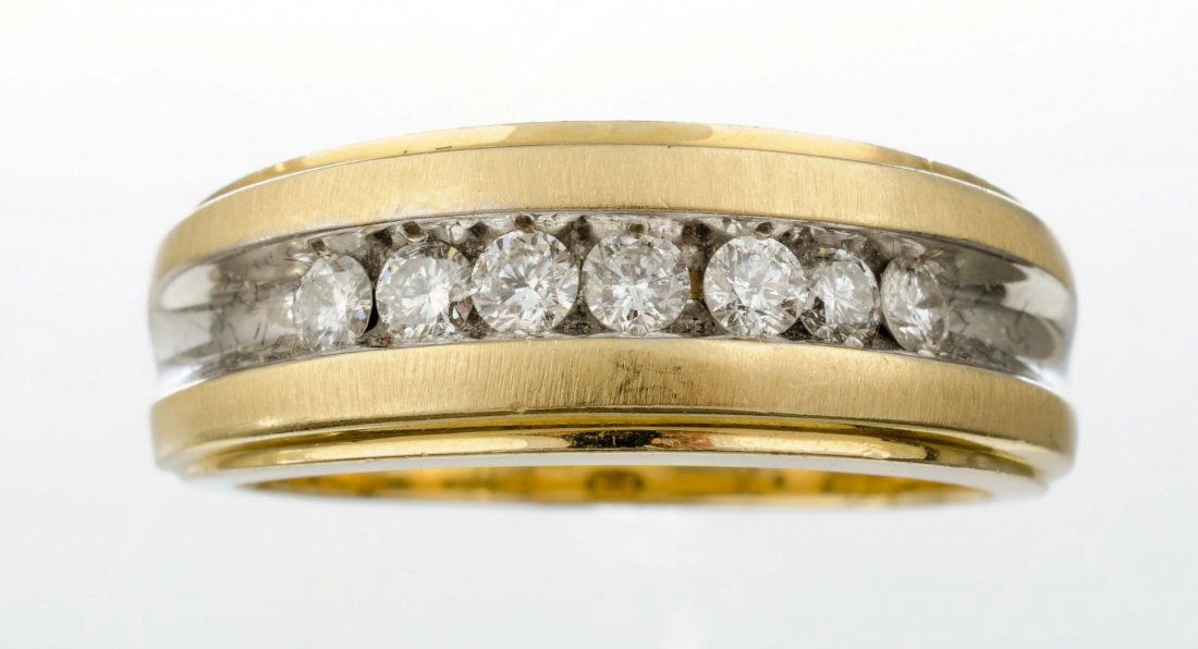 A Gent's Diamond Ring. (1 of 1)